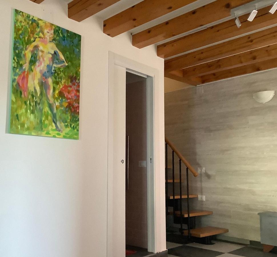 Night Galleria Holiday Home - Bed & Art In Burano - The Pink House Екстериор снимка