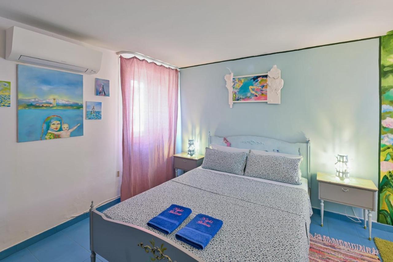 Night Galleria Holiday Home - Bed & Art In Burano - The Pink House Екстериор снимка