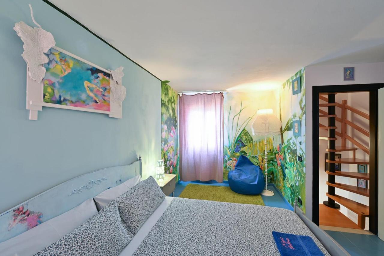 Night Galleria Holiday Home - Bed & Art In Burano - The Pink House Екстериор снимка