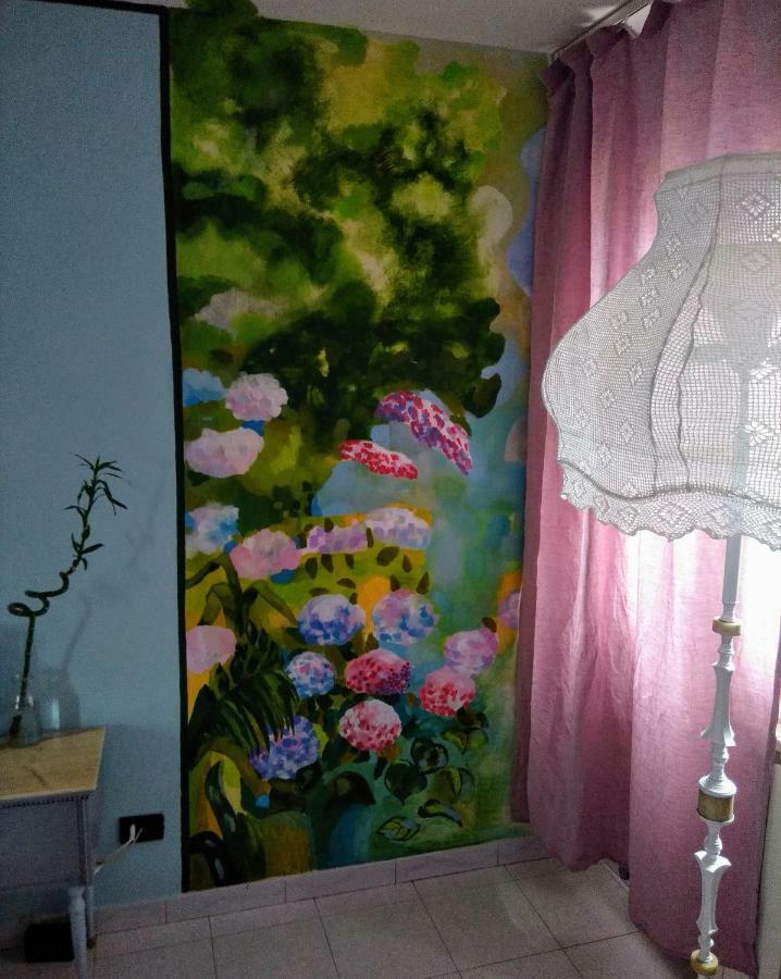Night Galleria Holiday Home - Bed & Art In Burano - The Pink House Екстериор снимка